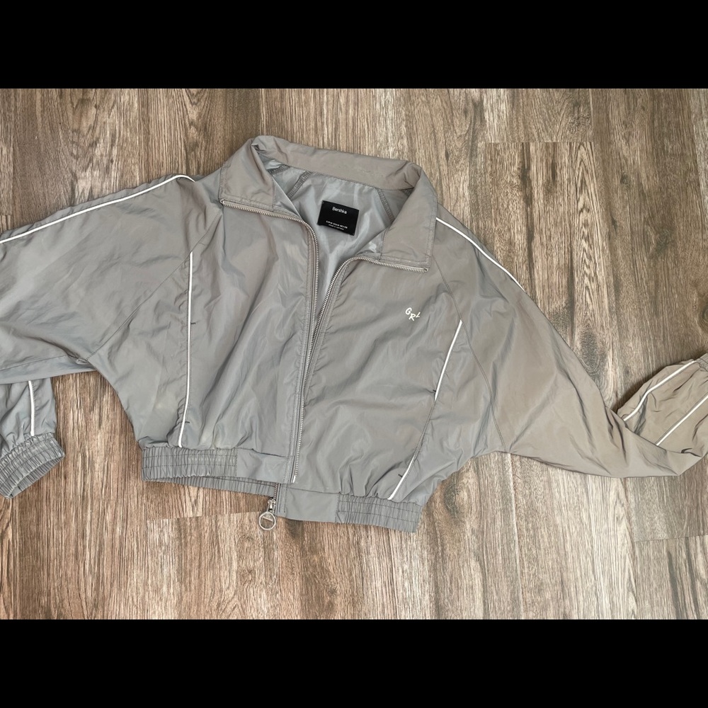 glow in the dark bershka jacket